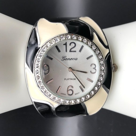 Vintage Geneva Platinum Watch 6964 Cow Cuff Bracelet Clear Crystal Sparkle New